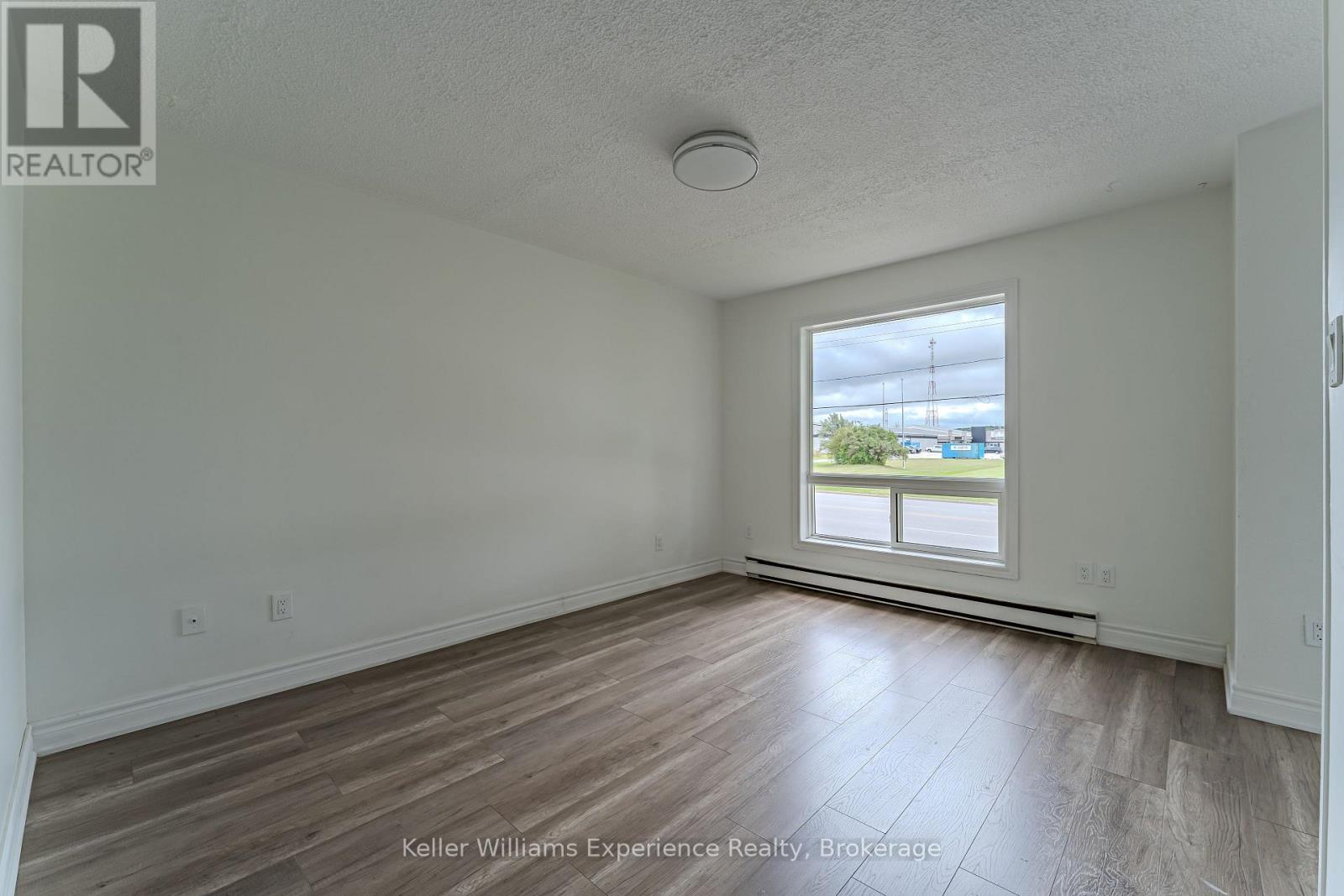 1088 8th Street E, Owen Sound, Ontario  N4K 1M6 - Photo 6 - X13713914