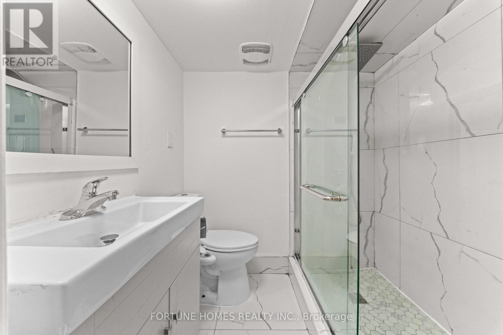 1 Ortona Drive, Brampton, Ontario  L6Y 3C9 - Photo 35 - W13713882