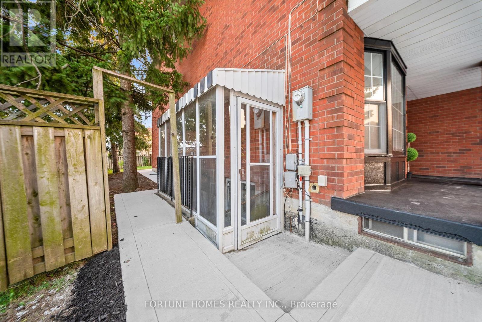 1 Ortona Drive, Brampton, Ontario  L6Y 3C9 - Photo 38 - W13713882