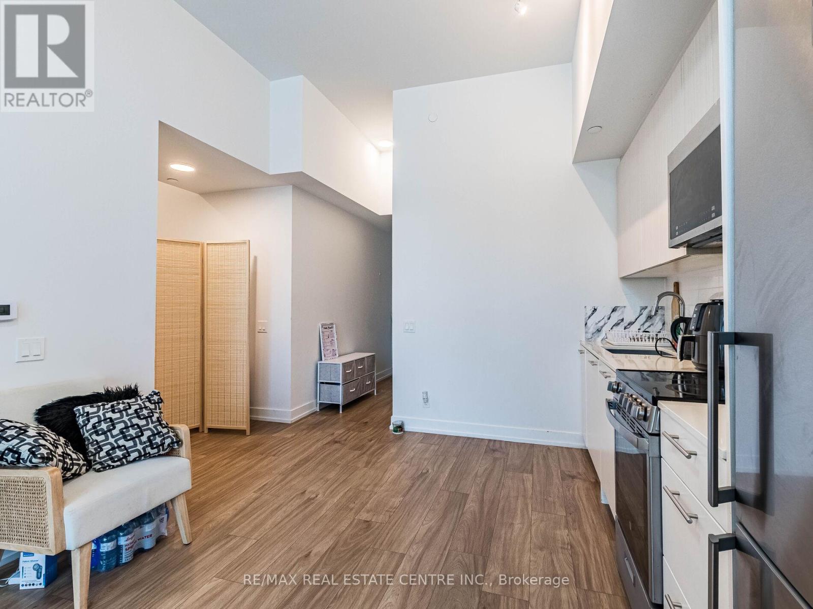 211 - 215 Veterans Drive, Brampton, Ontario  L7A 5L6 - Photo 34 - W13713892