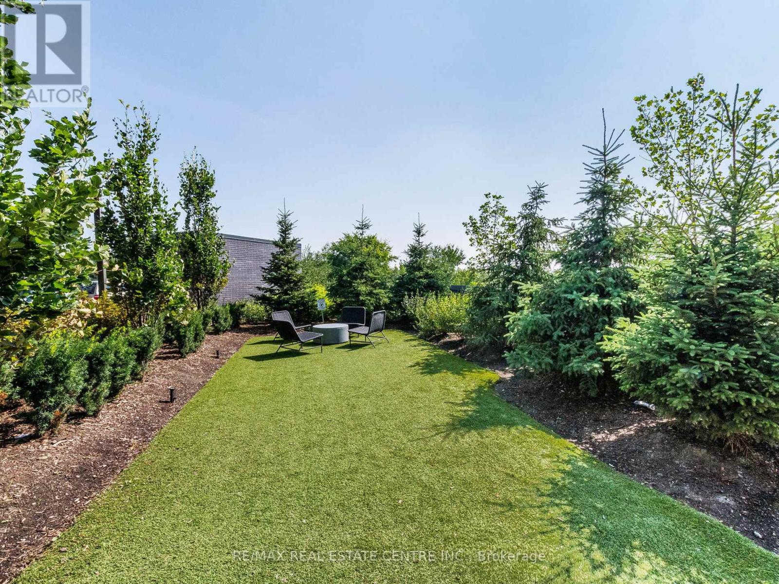 211 - 215 Veterans Drive, Brampton, Ontario  L7A 5L6 - Photo 6 - W13713892