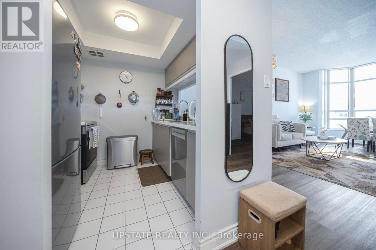 1607 - 250 Webb Drive, Mississauga, Ontario  L5B 3Z4 - Photo 19 - W13713928