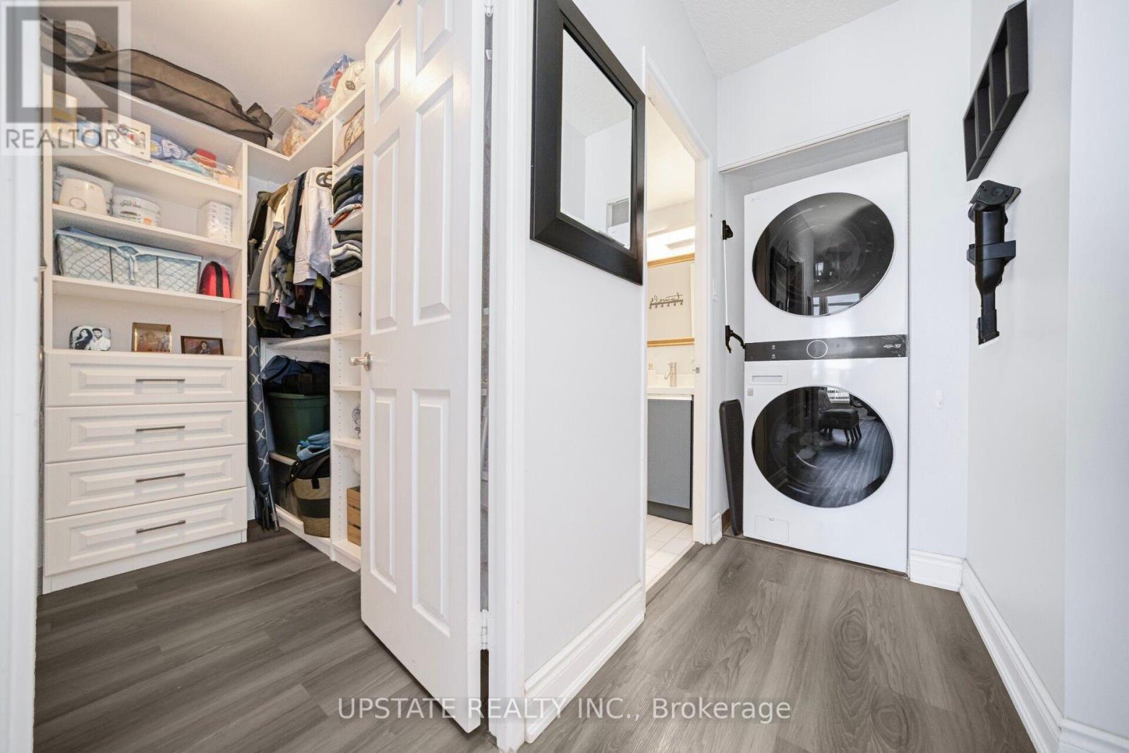 1607 - 250 Webb Drive, Mississauga, Ontario  L5B 3Z4 - Photo 38 - W13713928