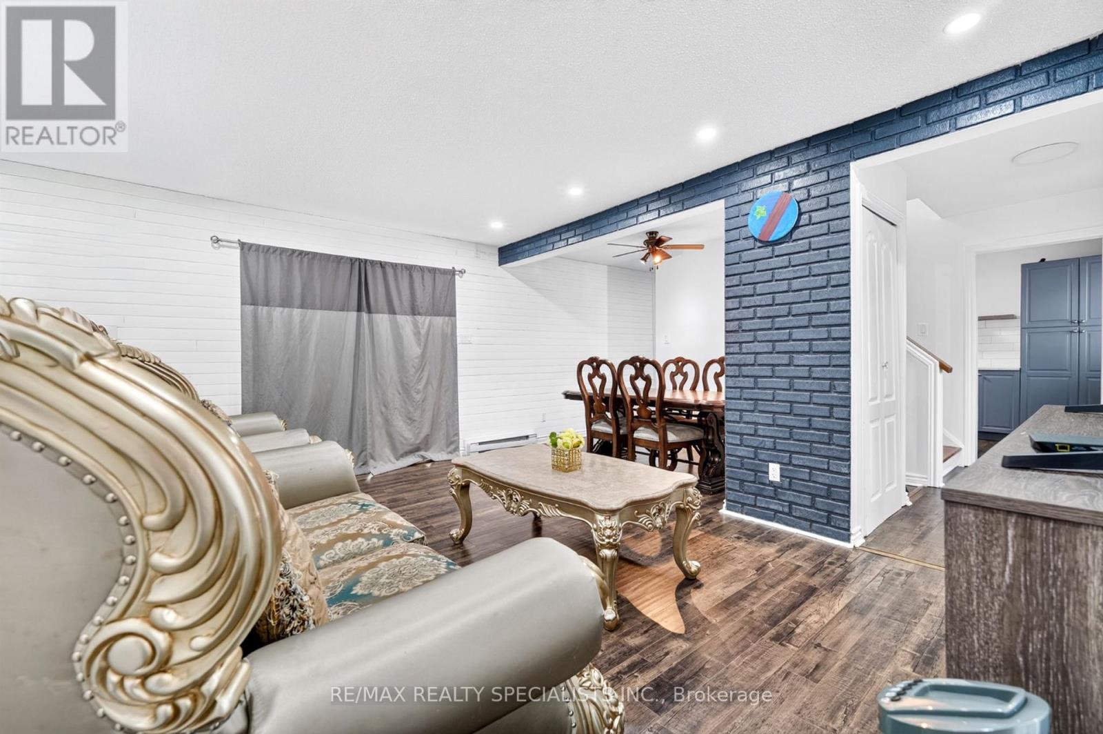 24 Garrison Square, Brampton, Ontario  L6S 2H3 - Photo 5 - W13713932