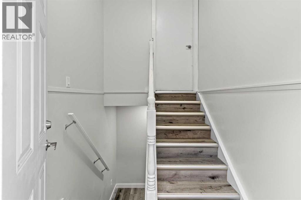 1427 43 Street Ne, Calgary, Alberta  T2A 3L5 - Photo 3 - A2339505