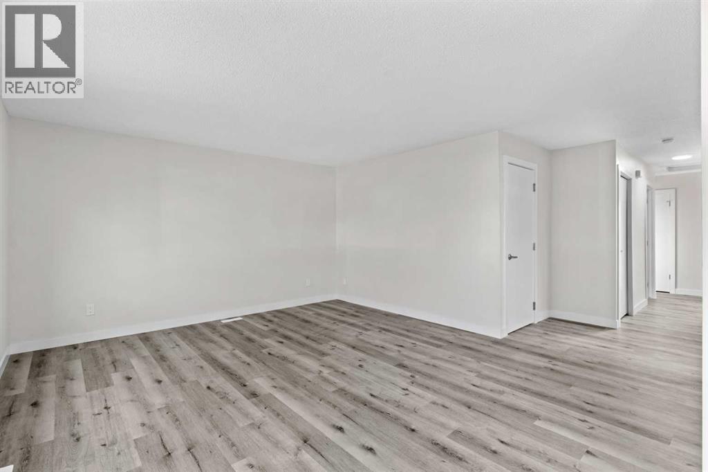 1427 43 Street Ne, Calgary, Alberta  T2A 3L5 - Photo 8 - A2339505