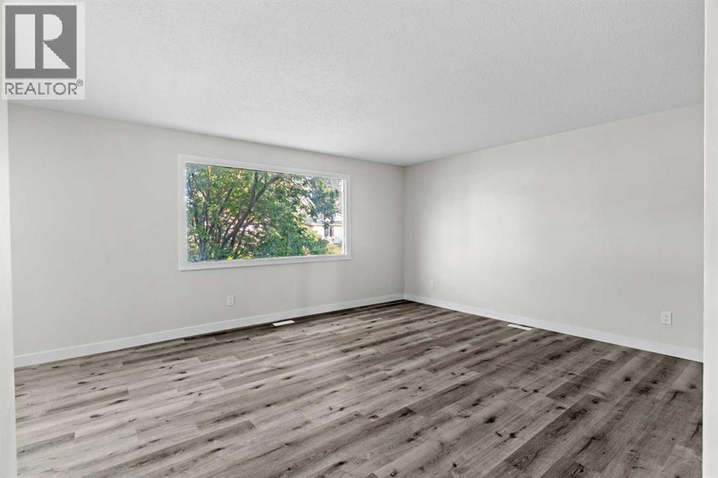 1427 43 Street Ne, Calgary, Alberta  T2A 3L5 - Photo 5 - A2339505