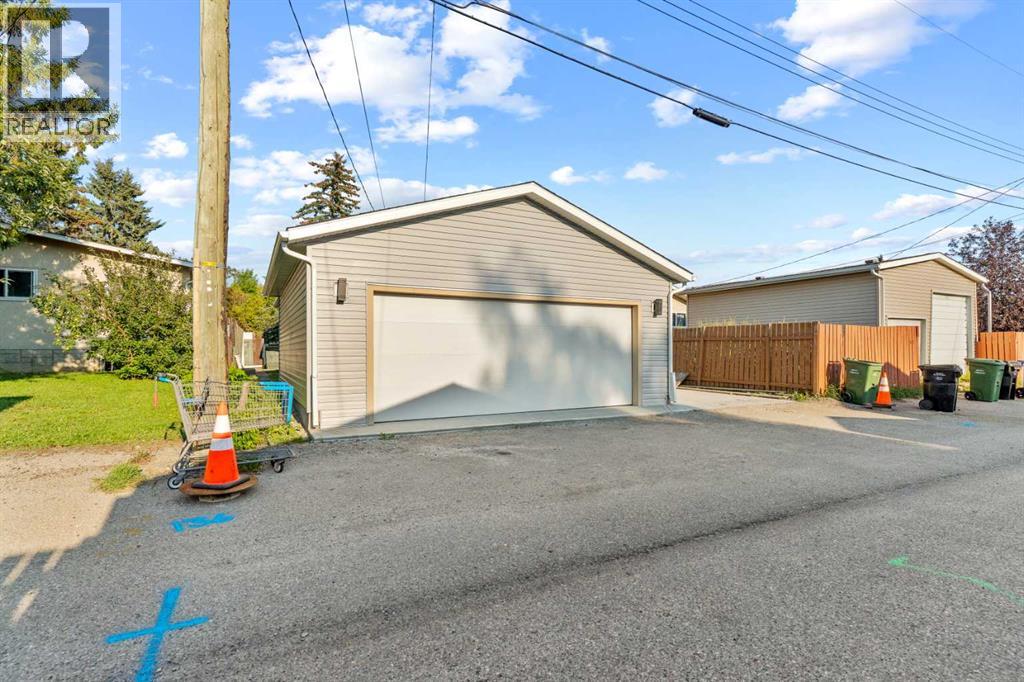 1427 43 Street Ne, Calgary, Alberta  T2A 3L5 - Photo 32 - A2339505