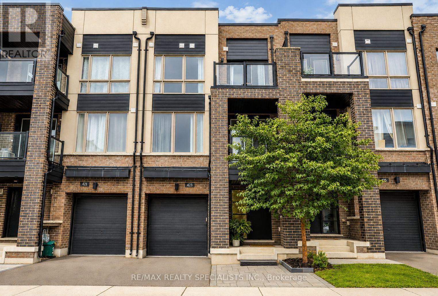 423 ROCKWELL COMMON, Oakville, Ontario