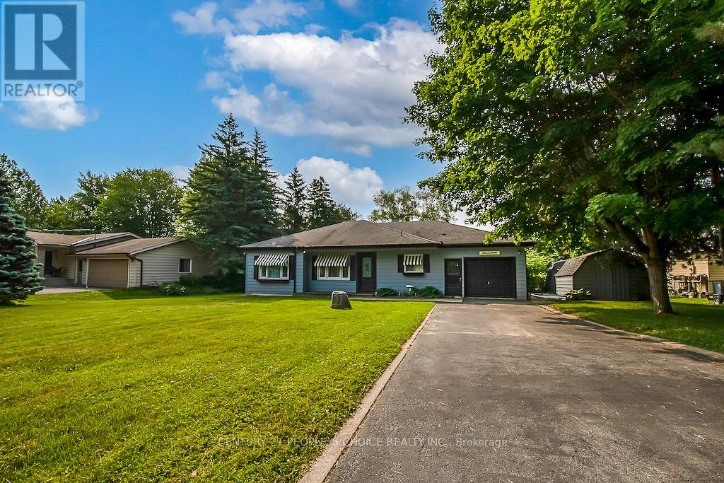 3 LAKESHORE BOULEVARD, Selwyn, Ontario