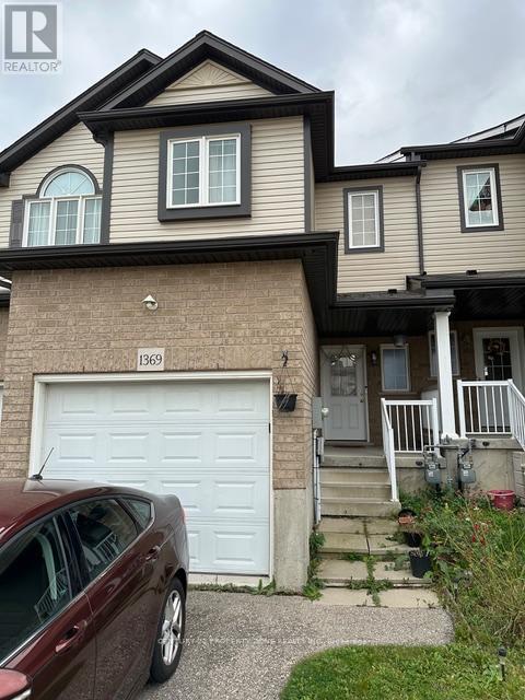 1369 COUNTRYSTONE DRIVE, Kitchener, Ontario