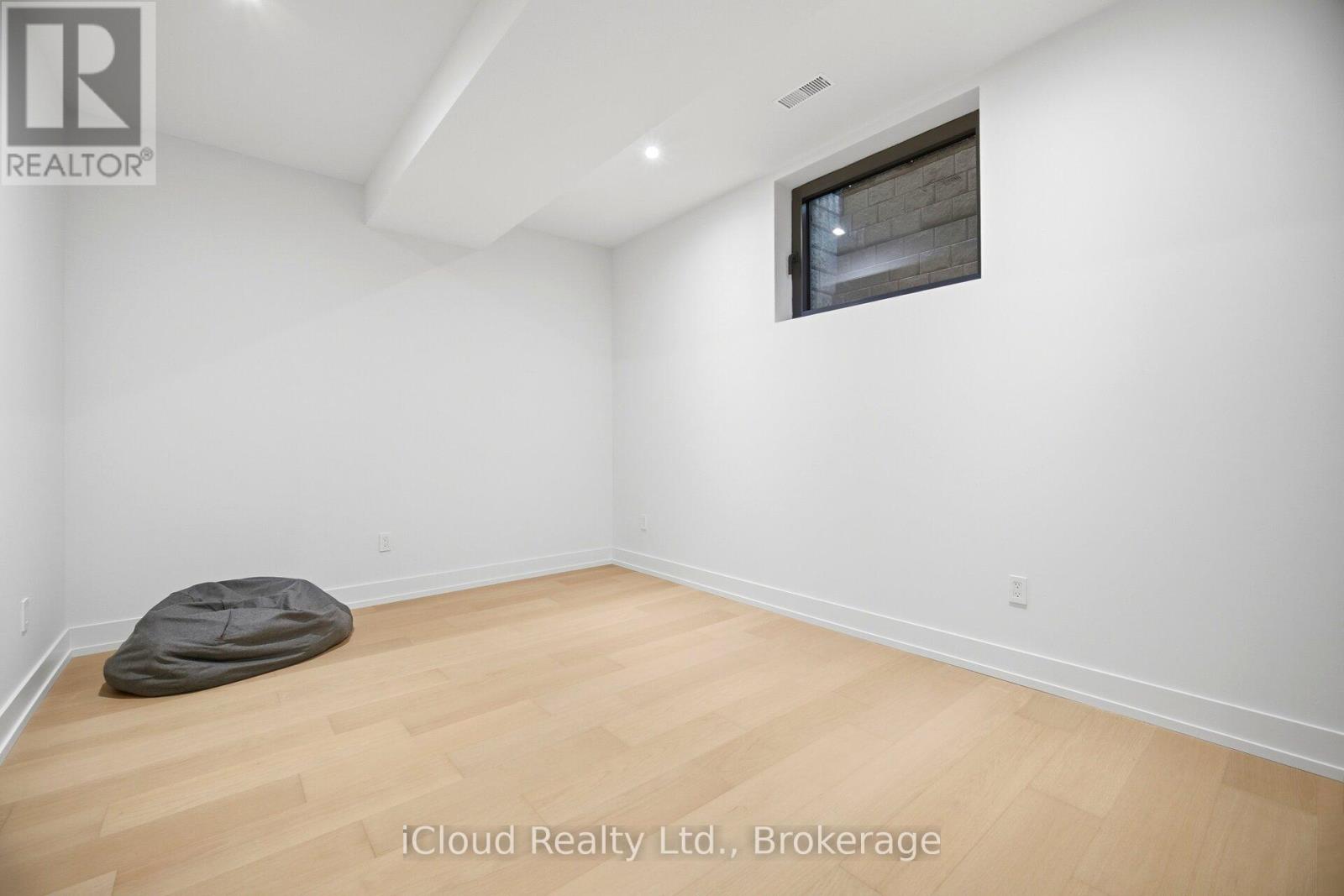 1590 Kenmuir Avenue, Mississauga, Ontario  L5G 4B5 - Photo 46 - W13456718