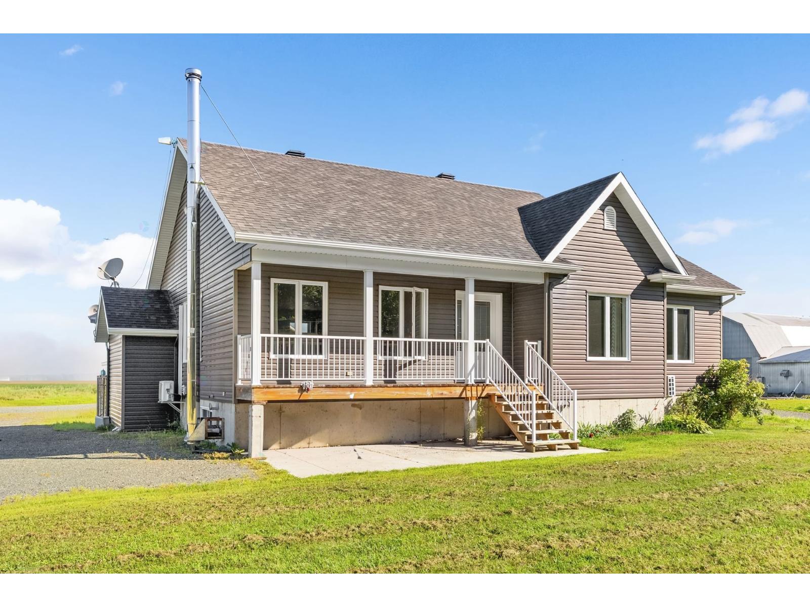 1180 3e Rang Aston-Jonction Quebec Canada G0Z1A0 2