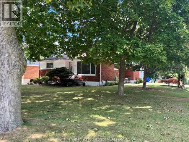 141 Ellis Street, Chatham, Ontario  N7L 2L9 - Photo 3 - 26020861