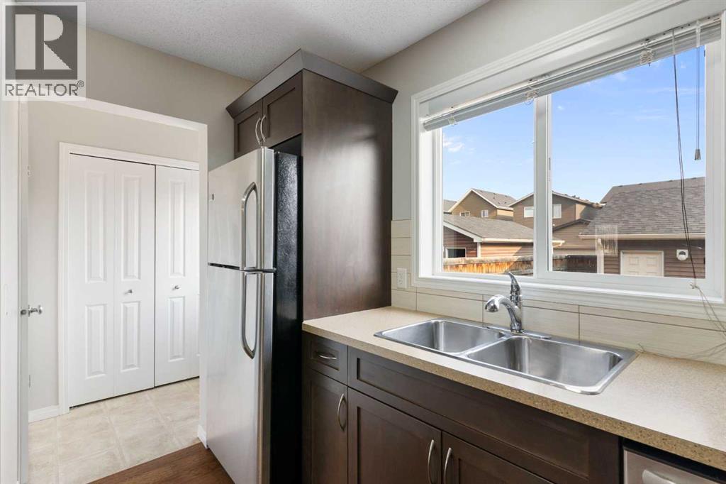 16 Fireside Way, Cochrane, Alberta  T4C 0R1 - Photo 22 - A2336797