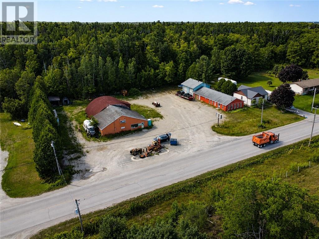 5919 & 5924 Highway 542, Mindemoya, Ontario  P0P 1S0 - Photo 52 - 2130032