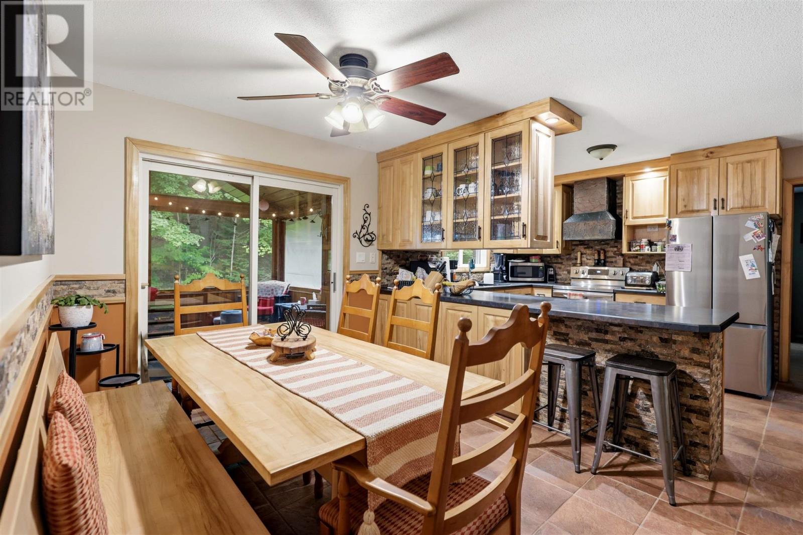 1130 Allen's Side Rd, Sault Ste. Marie, Ontario  P6A 5K8 - Photo 8 - SM261936