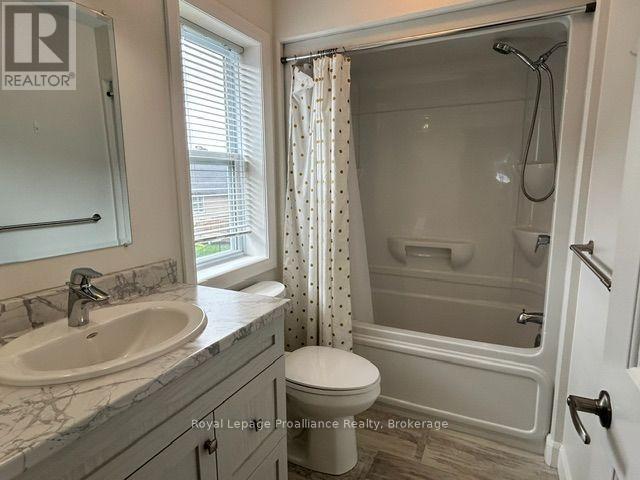 42 Dewal Place, Belleville, Ontario  K8P 0E5 - Photo 11 - X13714250