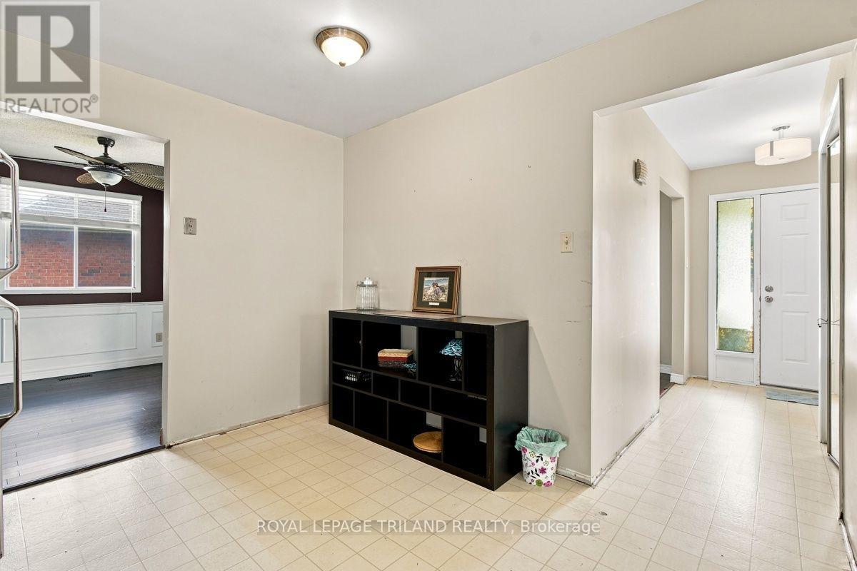 184 Chesham Place, London North, Ontario  N6G 3T7 - Photo 10 - X13714256