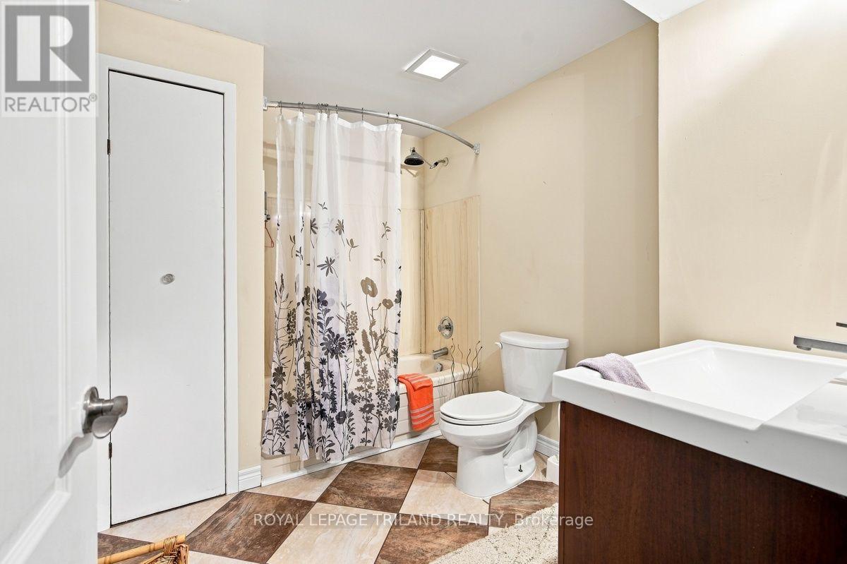 184 Chesham Place, London North, Ontario  N6G 3T7 - Photo 19 - X13714256