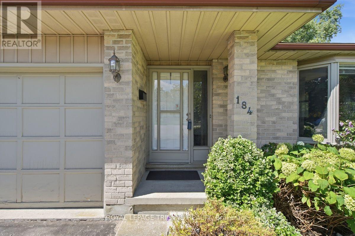 184 Chesham Place, London North, Ontario  N6G 3T7 - Photo 2 - X13714256