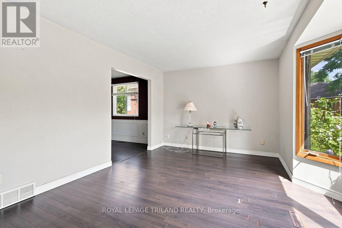 184 Chesham Place, London North, Ontario  N6G 3T7 - Photo 5 - X13714256