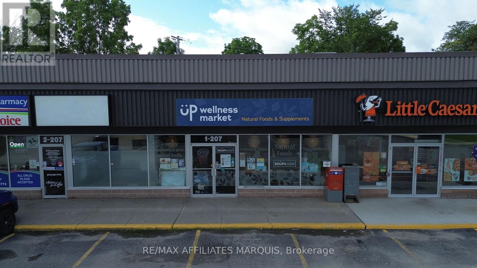 1-207 BROCKVILLE STREET, Smiths Falls, Ontario