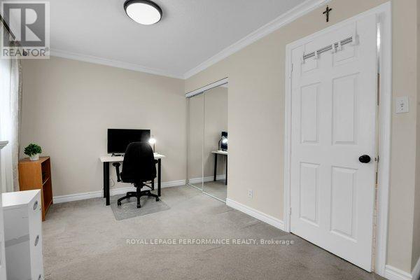 401 Phoenix Crescent, Ottawa, Ontario  K1E 1V6 - Photo 19 - X13714036