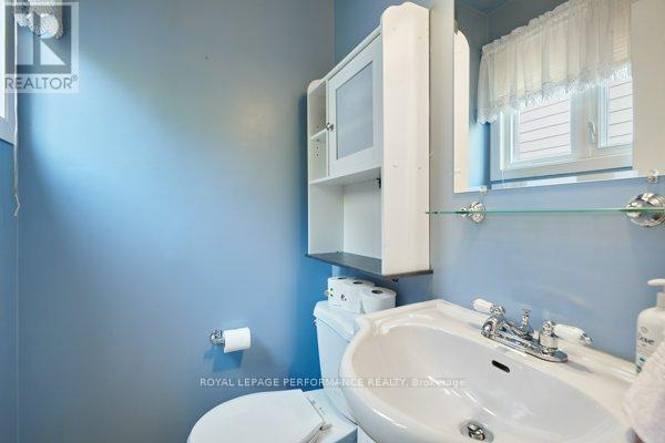 401 Phoenix Crescent, Ottawa, Ontario  K1E 1V6 - Photo 21 - X13714036