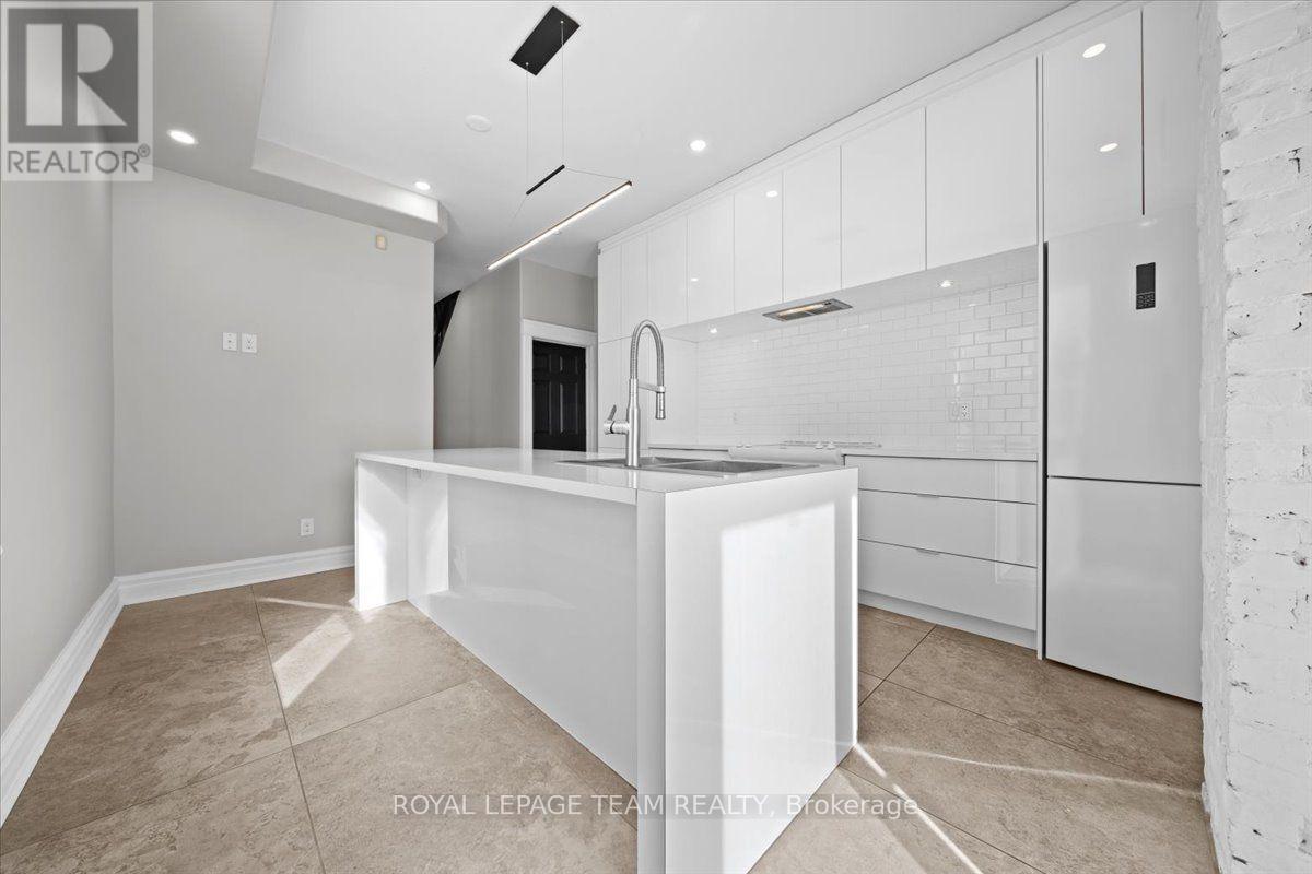 132 Elm Street, Ottawa, Ontario  K1R 6N5 - Photo 10 - X13714044