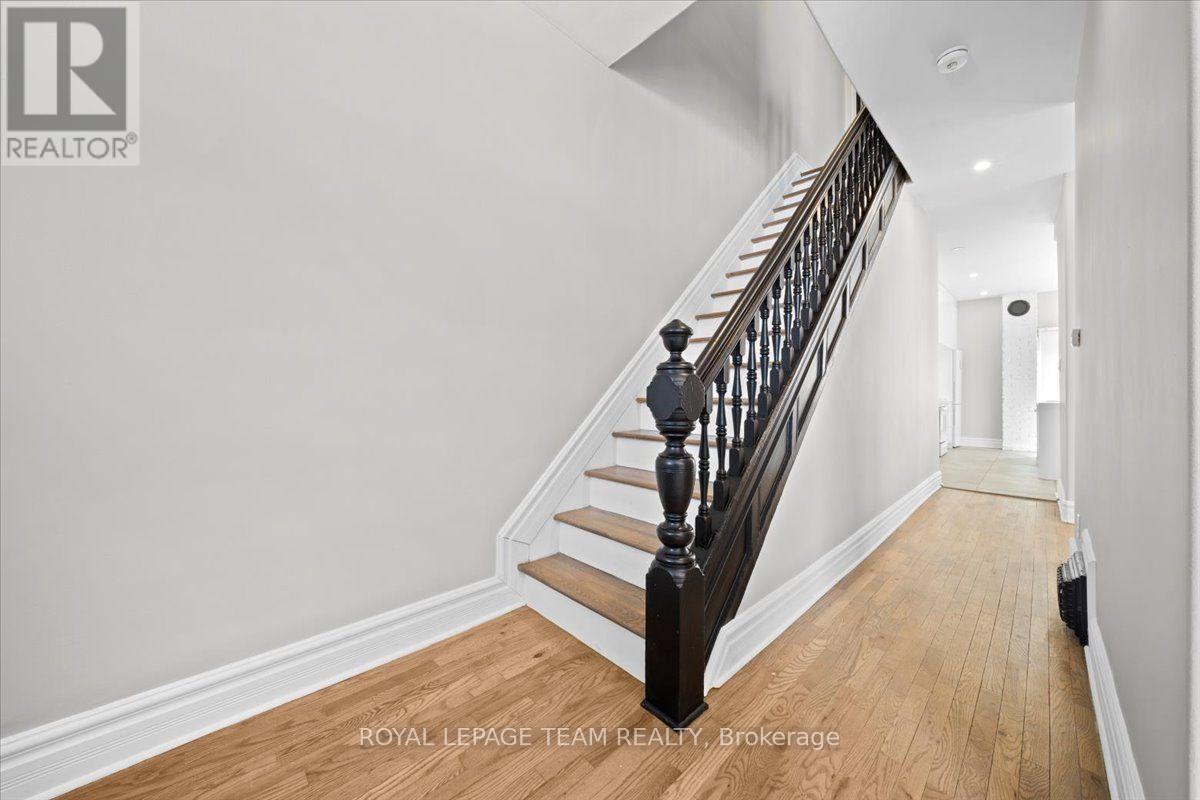 132 Elm Street, Ottawa, Ontario  K1R 6N5 - Photo 5 - X13714044