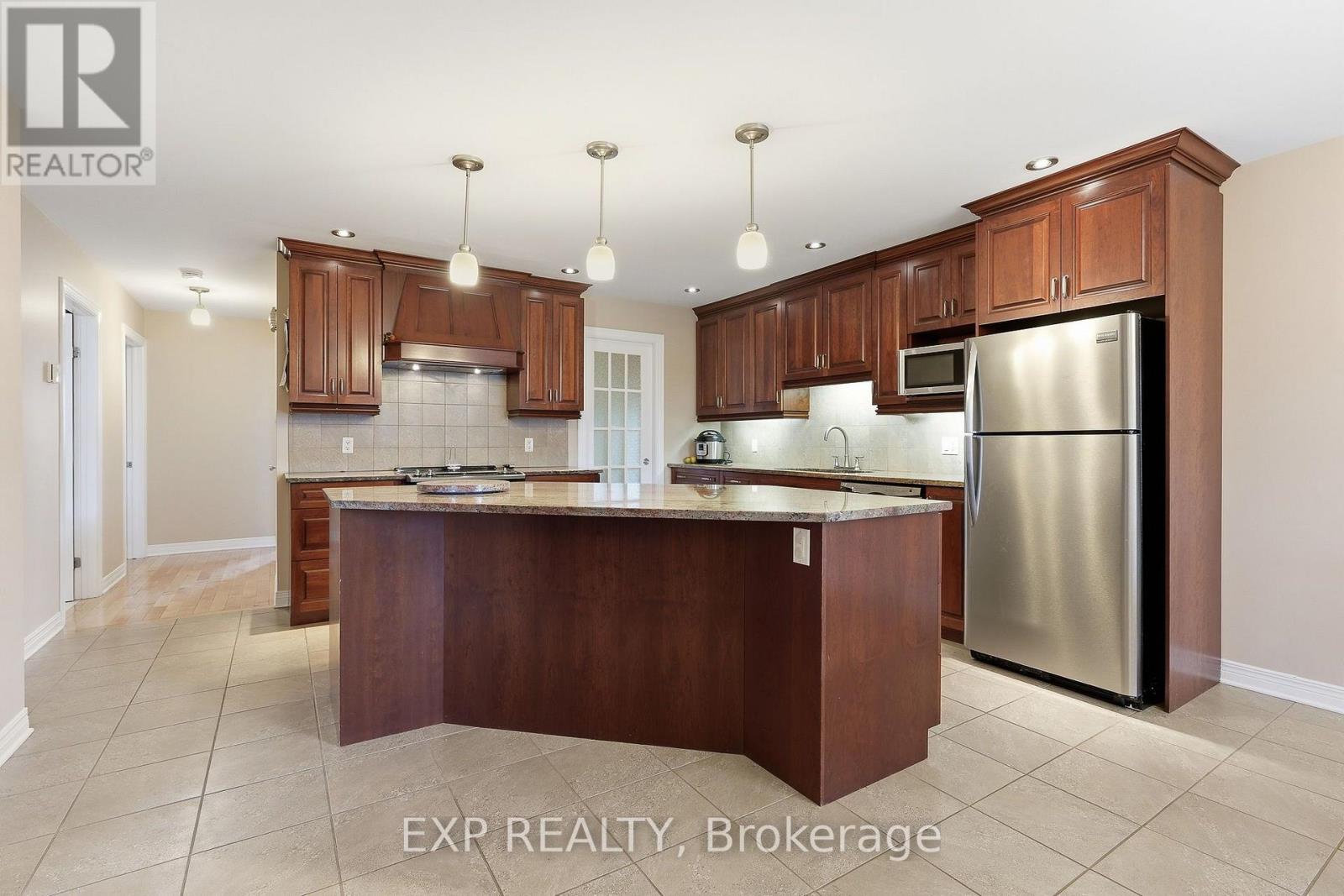2465 Woods Street, Clarence-Rockland, Ontario  K4K 1J3 - Photo 12 - X13714272