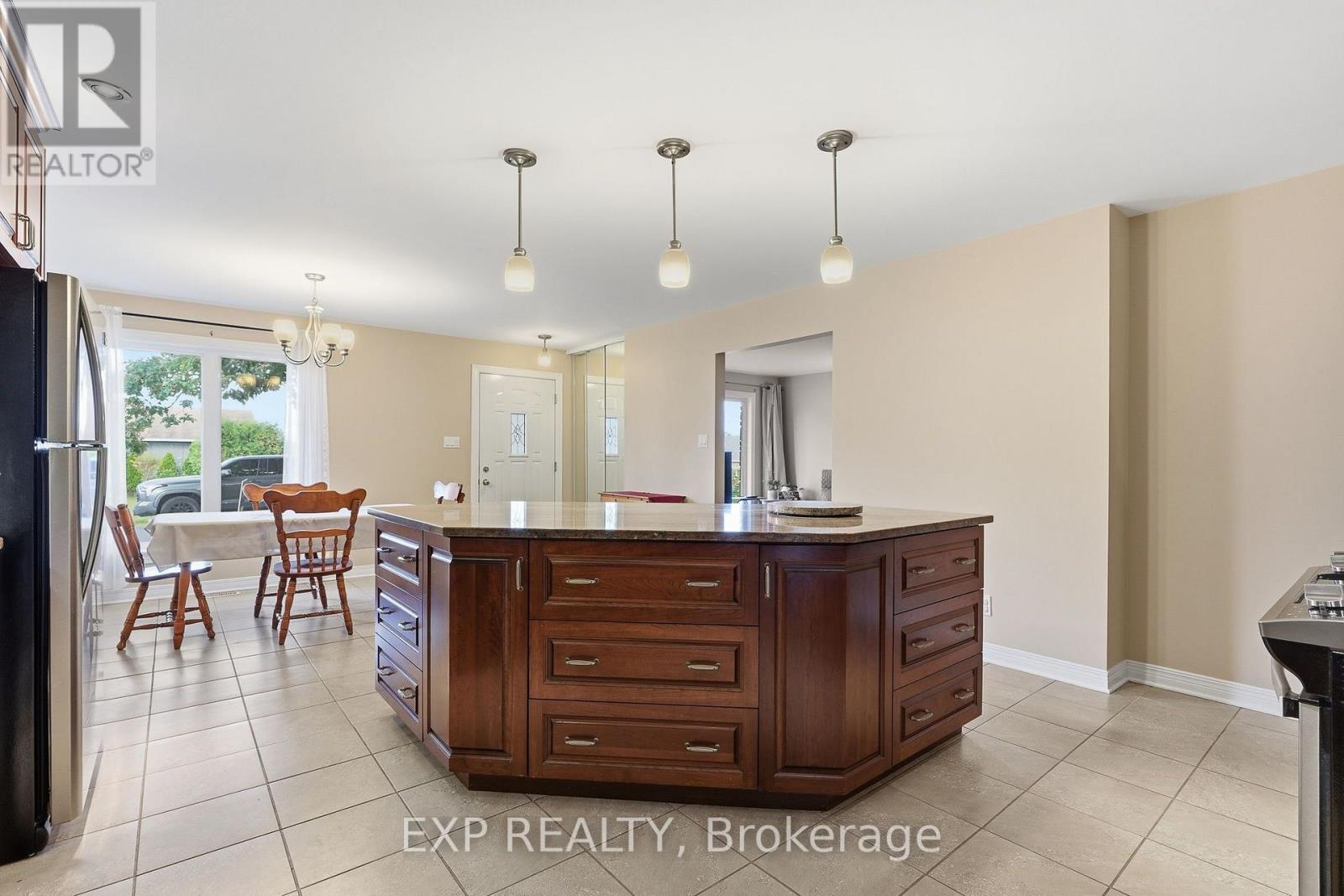 2465 Woods Street, Clarence-Rockland, Ontario  K4K 1J3 - Photo 14 - X13714272