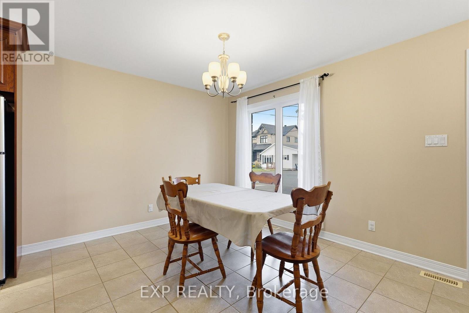 2465 Woods Street, Clarence-Rockland, Ontario  K4K 1J3 - Photo 8 - X13714272