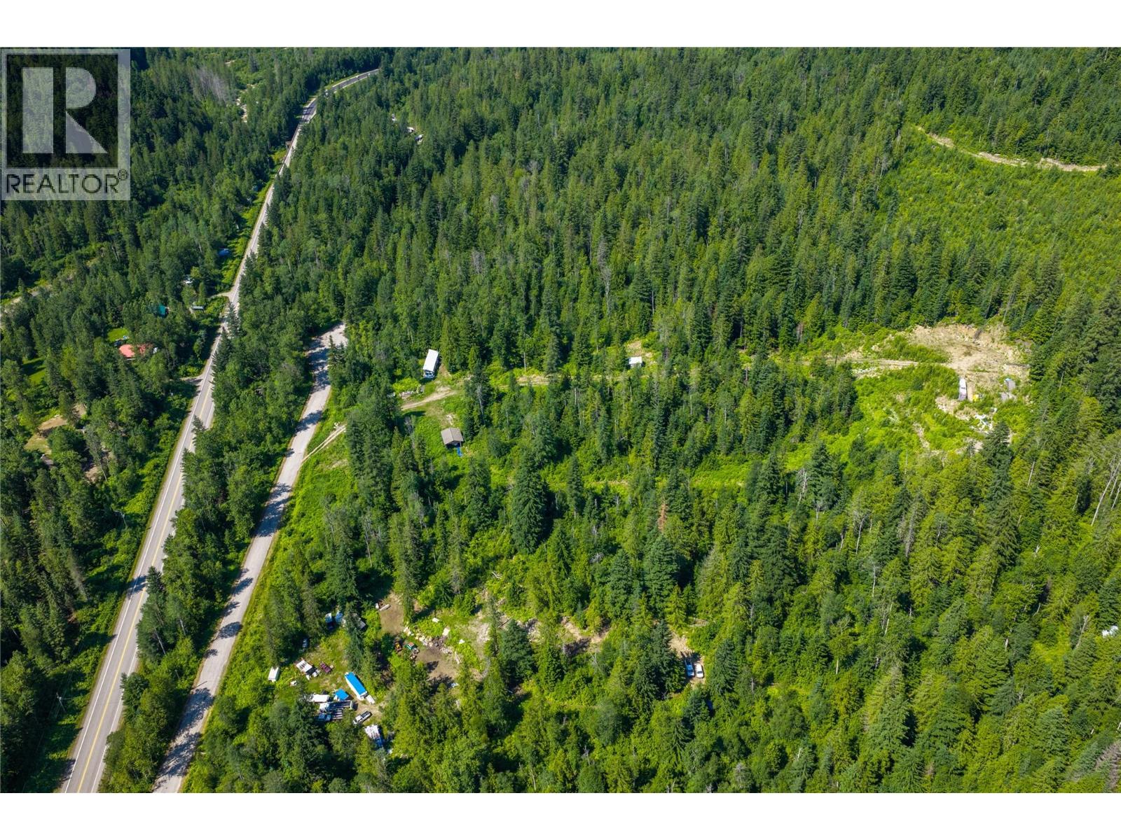 7455 19 Mile Road, Revelstoke, British Columbia  V0E 2S0 - Photo 8 - 10394776