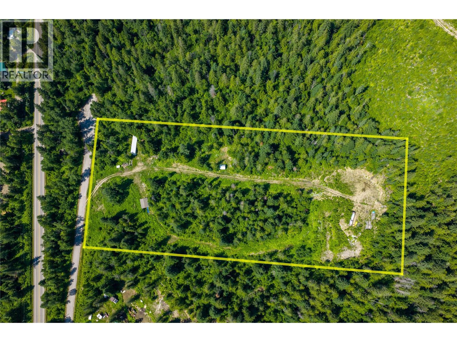 7455 19 Mile Road, Revelstoke, British Columbia  V0E 2S0 - Photo 4 - 10394776