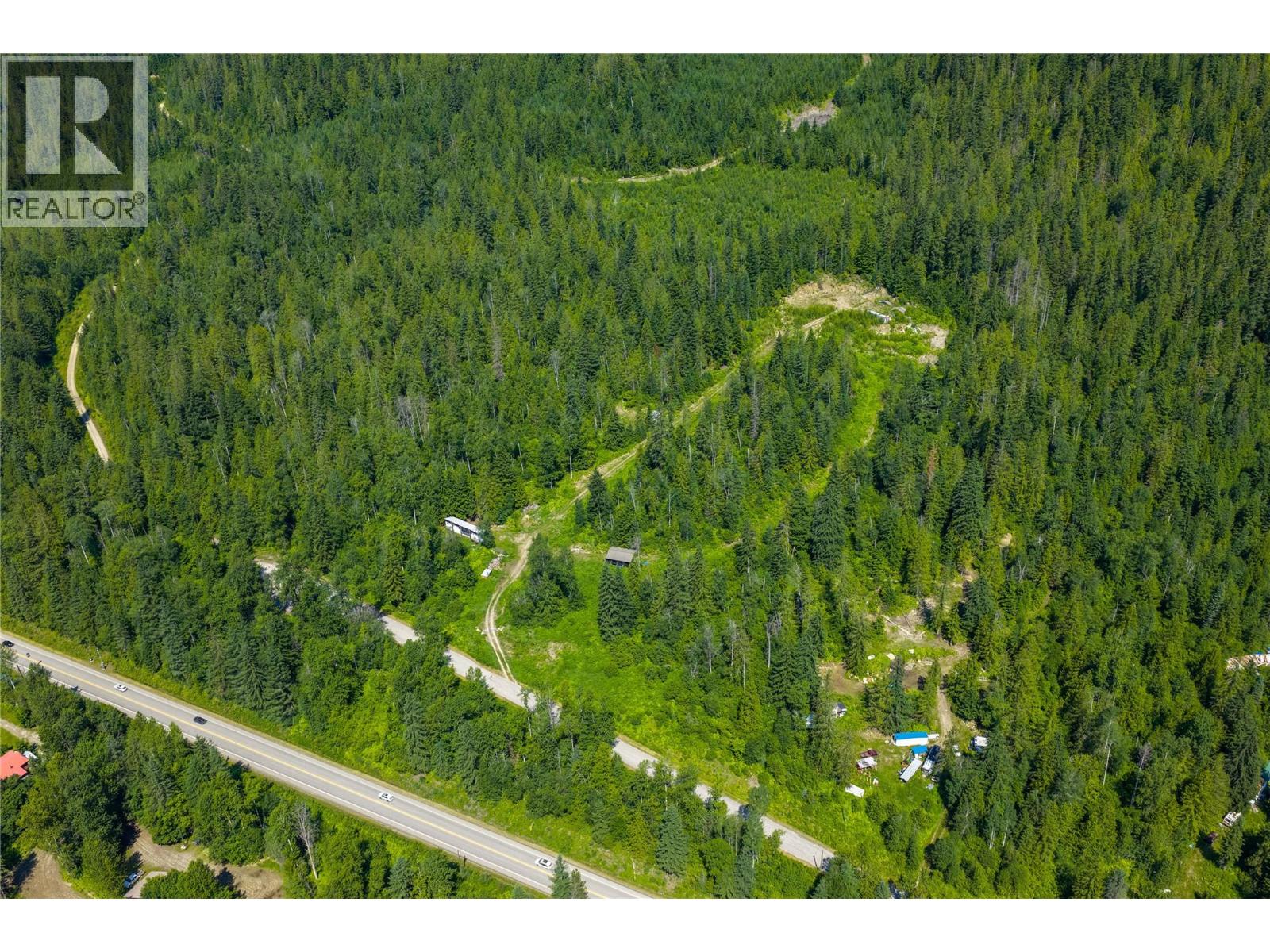 7455 19 Mile Road, Revelstoke, British Columbia  V0E 2S0 - Photo 7 - 10394776