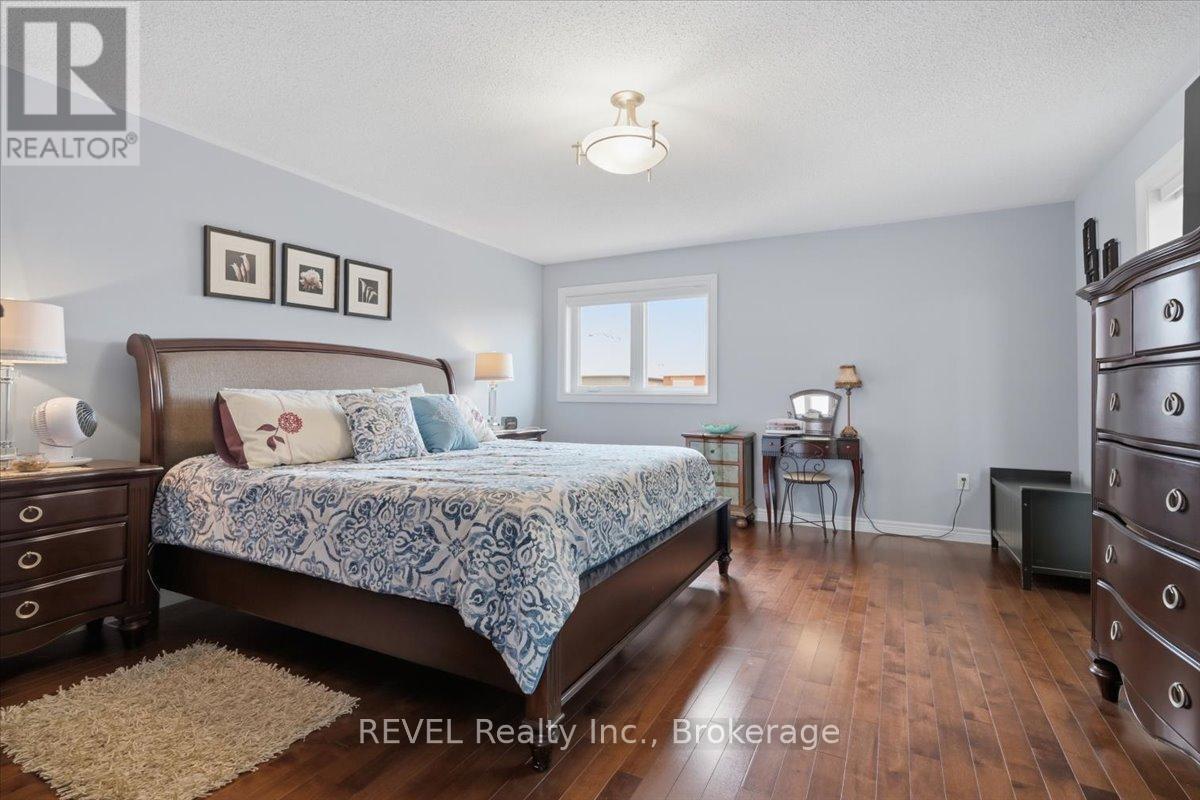 4819 Bloomburg Drive, Mississauga, Ontario  L5M 7K4 - Photo 22 - W13714086