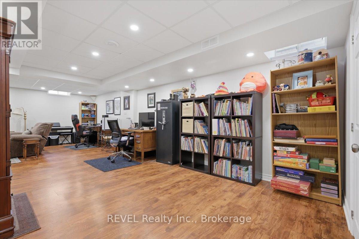 4819 Bloomburg Drive, Mississauga, Ontario  L5M 7K4 - Photo 31 - W13714086