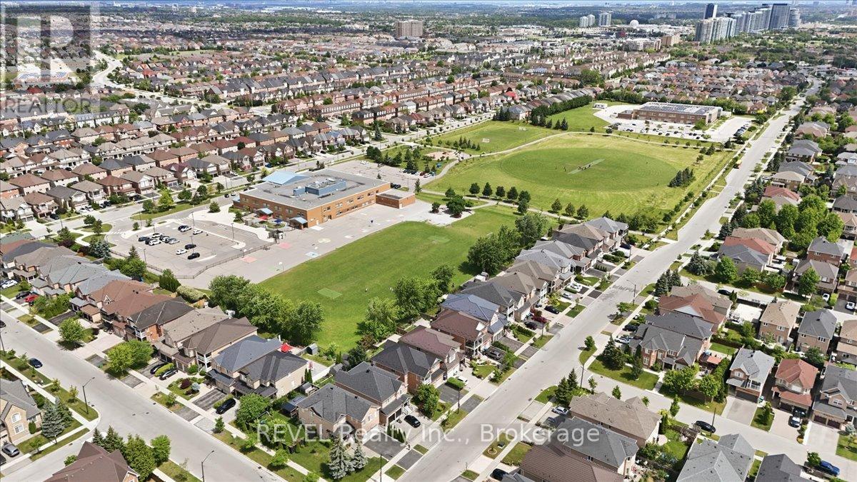 4819 Bloomburg Drive, Mississauga, Ontario  L5M 7K4 - Photo 44 - W13714086