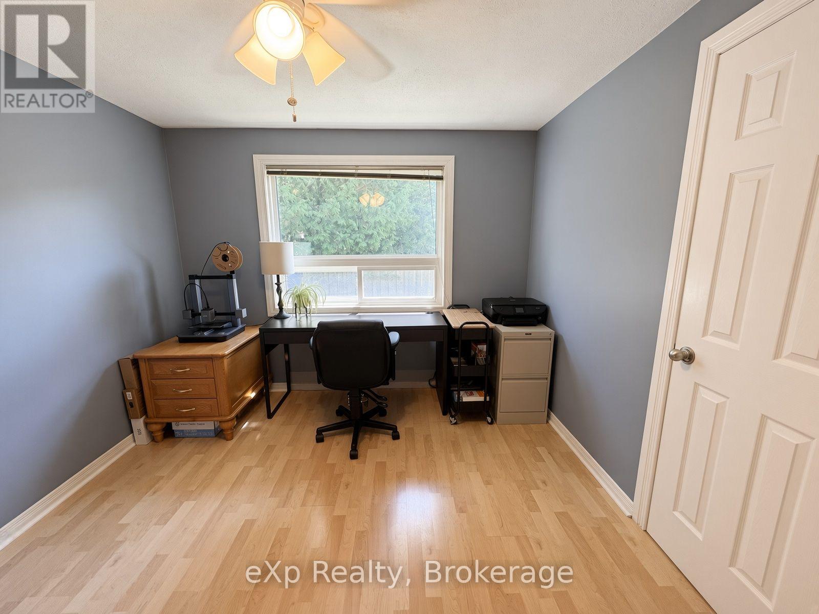 23 Valleyside Drive, Brockton, Ontario  N0G 2V0 - Photo 10 - X13706580