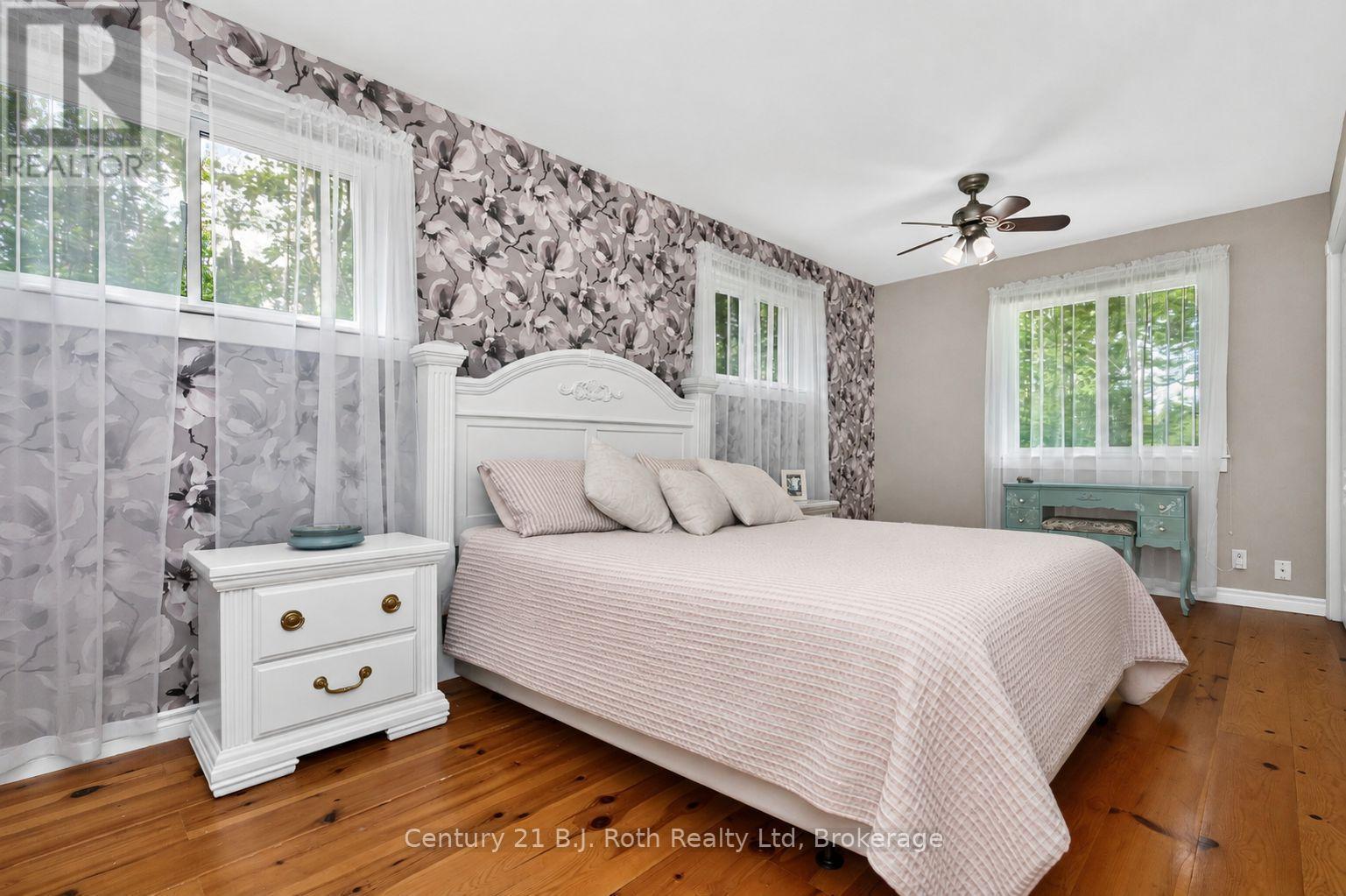 24 Crescent Drive, Tay, Ontario  L0K 2A0 - Photo 8 - S13712734