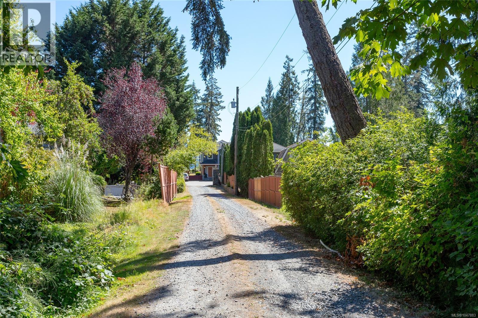 5469 Sooke Rd, Sooke, British Columbia  V0S 1N0 - Photo 3 - 1047883