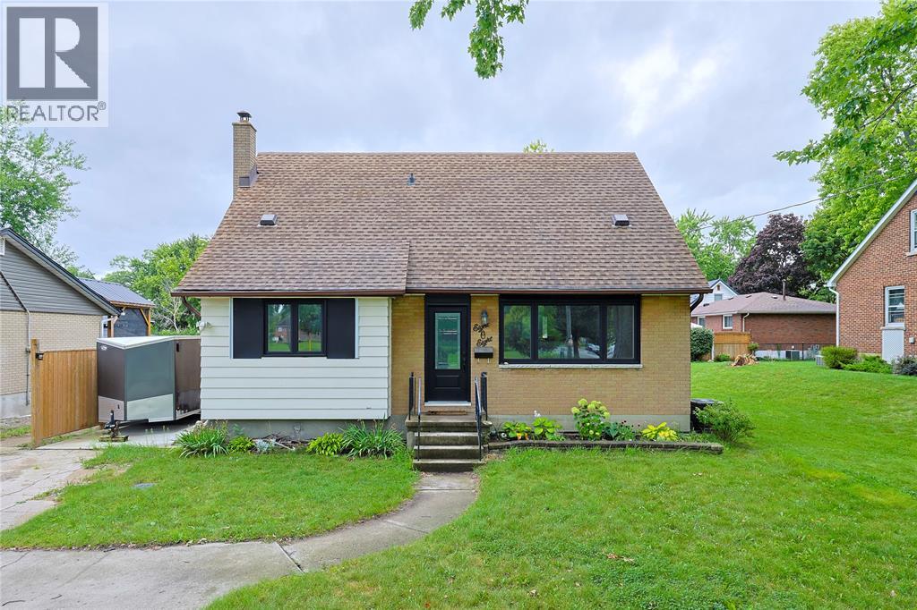 808 Rosedale AVENUE, Sarnia, Ontario