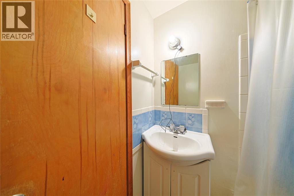 808 Rosedale Avenue, Sarnia, Ontario  N7V 2A3 - Photo 24 - 26020863