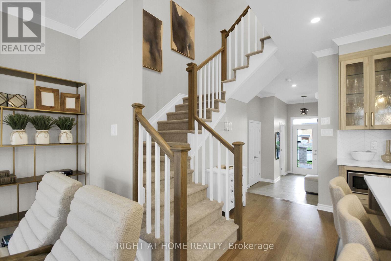 6090 David Weins Street, Ottawa, Ontario  K2S 2Y3 - Photo 4 - X13675626