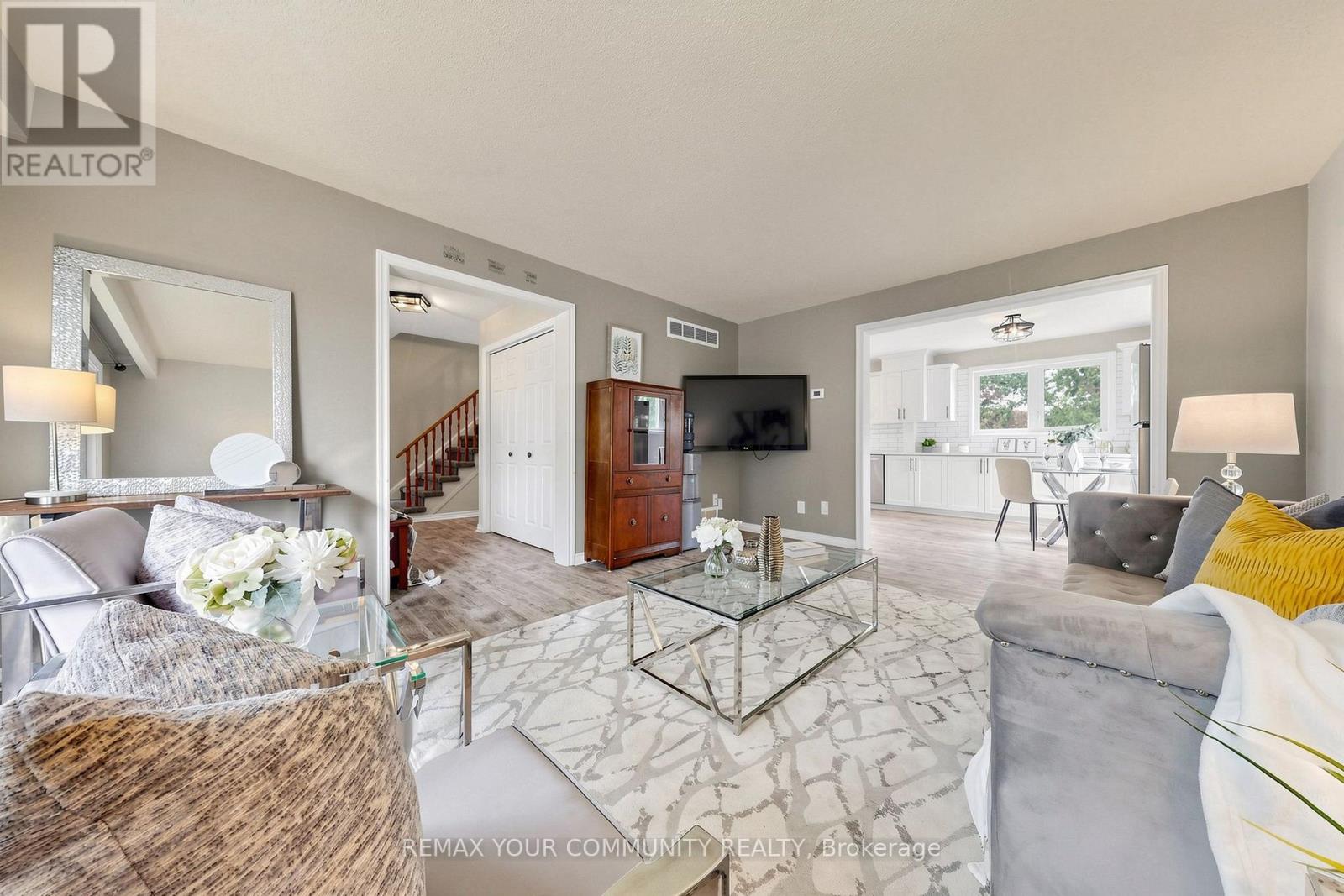 16 Ramsay Street, East Gwillimbury, Ontario  L9N 1G4 - Photo 7 - N13714018