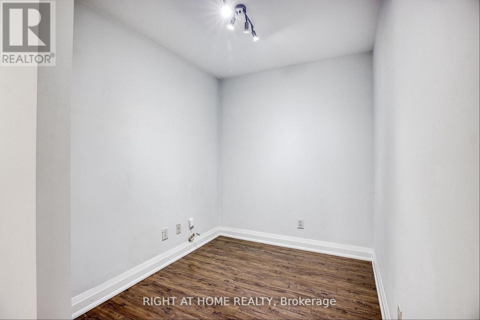 804 - 20 North Park Road, Vaughan (Beverley Glen), Ontario  L4J 0G7 - Photo 28 - N13714052