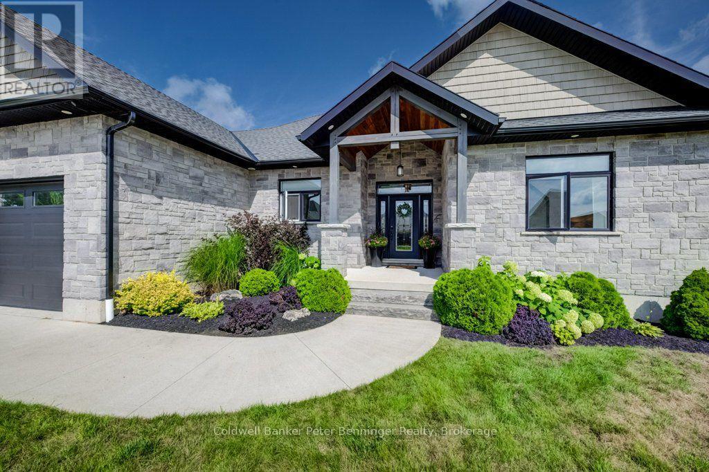 354 Westwood Drive, Brockton, Ontario  N0G 2V0 - Photo 3 - X13714074