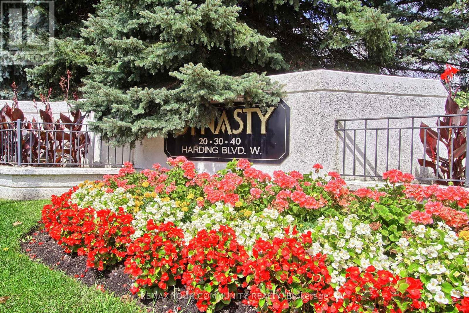 1114 - 40 Harding Boulevard, Richmond Hill (Harding), Ontario  L4C 9S5 - Photo 1 - N13714156